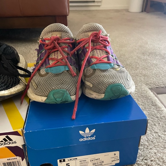 Shoes bundle - Picture 2 of 8